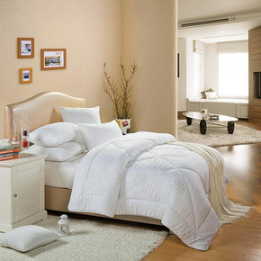 LOVO 温恬中空纤丝冬被 加厚型1.8米床 129元包邮(259-130码)