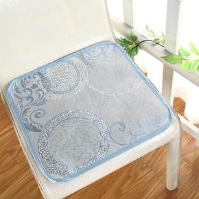 小额红包好去处# 马可·雅布 夏天冰丝凉席沙发垫 40*40cm 1元包邮(2-1券)