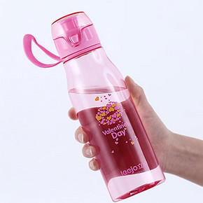 立卓 创意便携塑料水杯运动太空杯 500ml 9.9元包邮(19.9-10券)