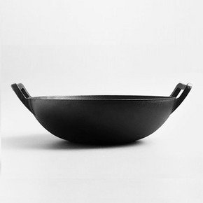 当当优品 精铸工艺铸铁炒锅 双耳锅 黑色 32cm 169元包邮(199-30)