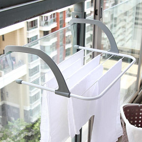 雨露 窗外阳台可用 多功能折叠晾衣架 7.5元包邮(12.5-5券)