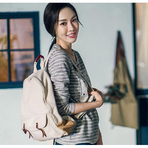 茵曼 大容量休闲帆布双肩包  69元包邮(119-50)