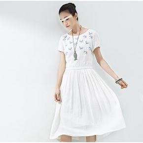 初语 纯棉清新绣花连衣裙 88元包邮