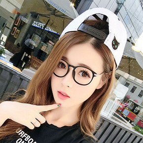 凹造型少不了# 复古圆形眼镜框 5.1元包邮(25.1-20券)