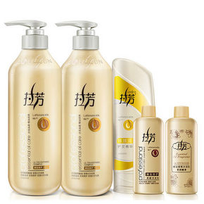 拉芳 臻致修护洗发乳600ml*2瓶+精华素+旅行装  39.9元包邮(59.9-20券)