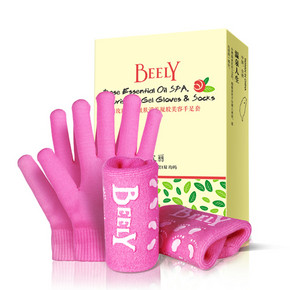 BEELY 玫瑰凝胶嫩白手膜手部护理套装 24元包邮(49-25券)