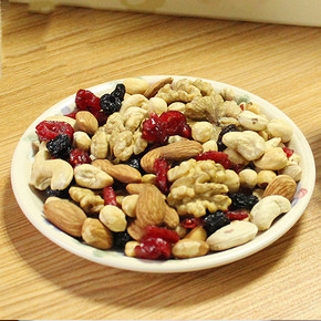 森林大叔 原味果仁混合坚果25g*4 14.9元包邮(19.9-5券)