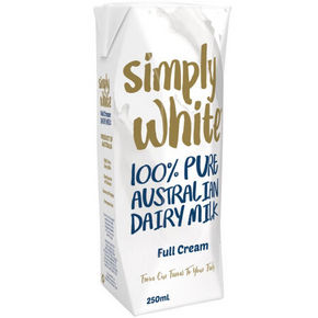 Simply white UHT 全脂牛奶 250ml*24盒 折40.7元(69，199-100)
