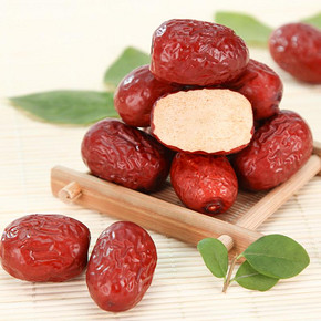 前10分钟# 疆北大叔 新疆特产阿克苏灰枣 1000g 19点 19.9元包邮(29.9-10)