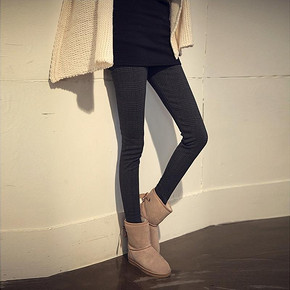 前5分钟# 梦菲莱 加绒英伦格纹修身打底裤 29.9元包邮(49.9-20)