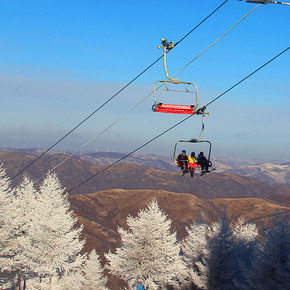 赏雪游# 上海-张家口崇礼滑雪3天2晚自由行 799元