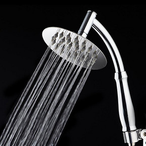 大水量# 红添夏 手持增压花洒 7.8元包邮(27.8-20券)