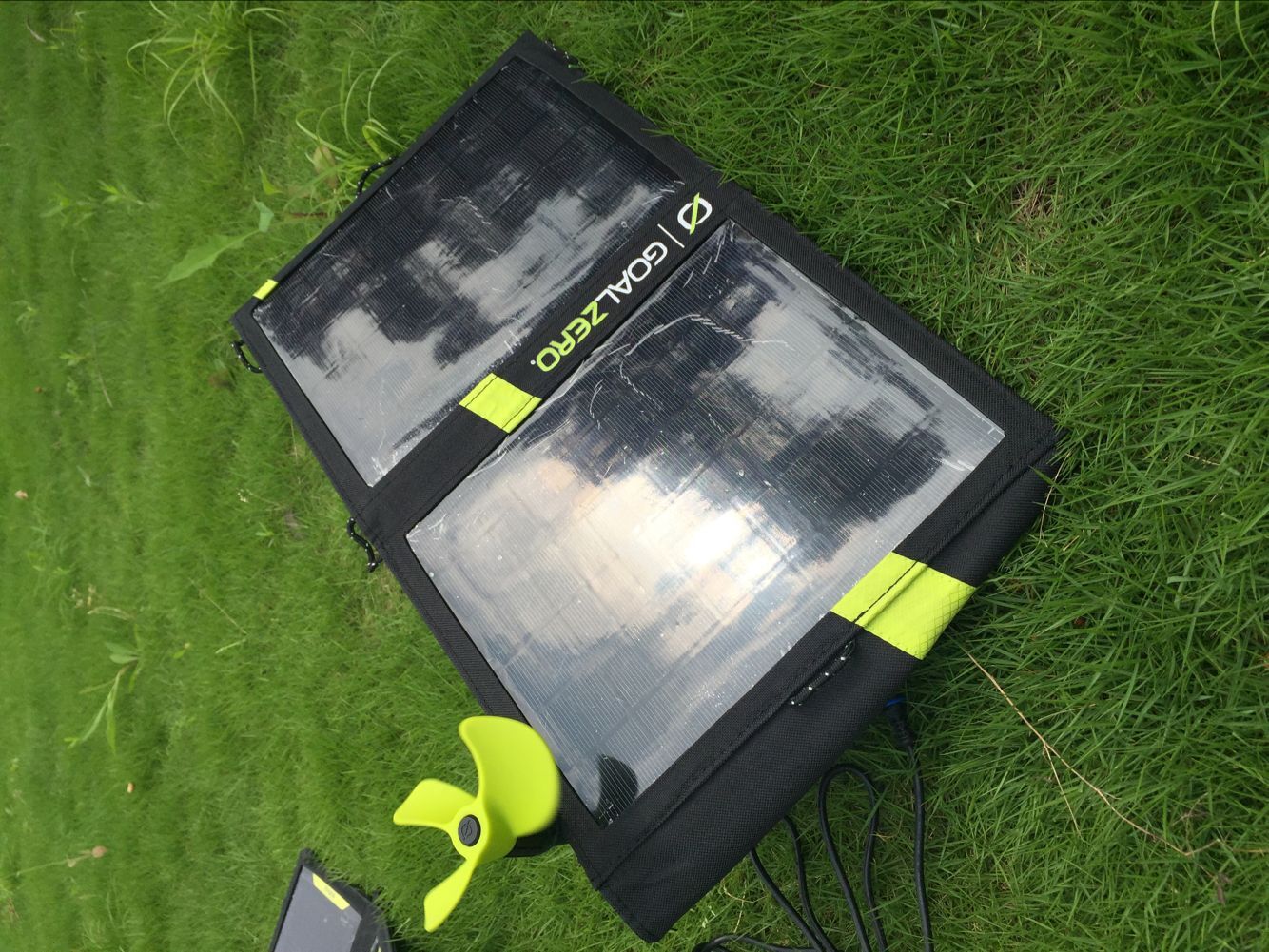 GoalZero太阳能充电板便携折叠多功能手机平板充电器户外驴友必备
