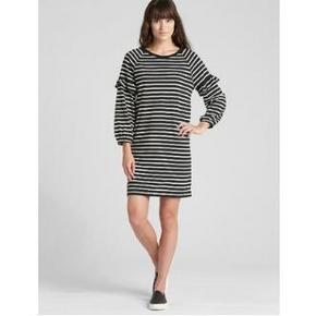 GAP 盖璞 357838 女款卫衣式连衣裙 *4件 333.2元（合83.3元/件）