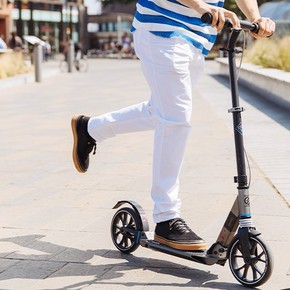 再降价：DECATHLON 迪卡侬 Town7 两轮手刹代步滑板车 569.9元 ￥570