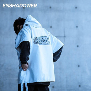 ENSHADOWER 水泥印花压胶外套 优惠价435元