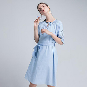 Lagogo 拉谷谷 HALL324F40 女士圆领短袖连衣裙 149元