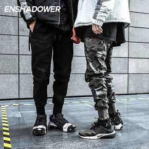 Enshadower 迷彩宽松小脚长裤裤 优惠价328元
