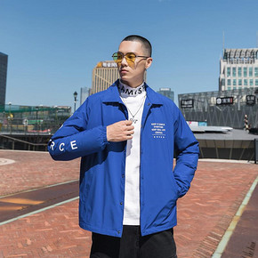 真维斯轻薄羽绒服男2019冬装新款情侣宽松个性灰鸭绒外套 189.9元