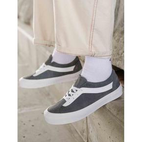 24日0点： Vans 范斯 经典系列 Bold Ni 男款板鞋 348元包邮（需用券）