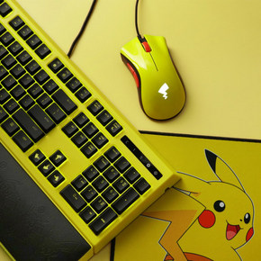 低过双11！宝可梦官方授权，RAZER 雷蛇 皮卡丘限定款 鼠标+鼠标垫套装 249元