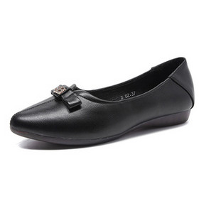 郁斐梵 妈妈鞋平跟单鞋 38元 ￥38