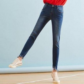 天猫 6日0点、前1小时：美特斯邦威 756524 女款修身牛仔裤 49.9元包邮，可低