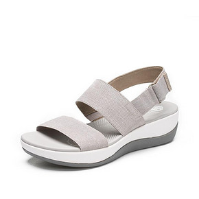 Clarks 261256034 休闲搭扣平底鞋 199元