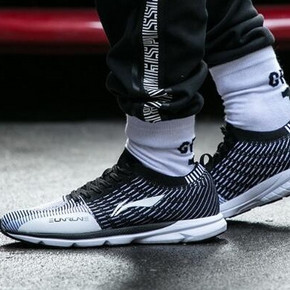 61预告：LI-NING 李宁 ARHP267 男子轻便减震跑鞋 134元（前30分钟）