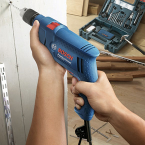 15日0点：BOSCH 博世 GSB550 小型冲击钻 251元包邮（前200件）